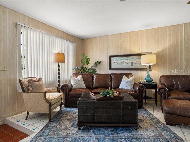 230 S LAKE STARR BLVD, LAKE WALES, FL, 33898