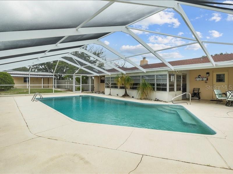 230 S LAKE STARR BLVD, LAKE WALES, FL, 33898