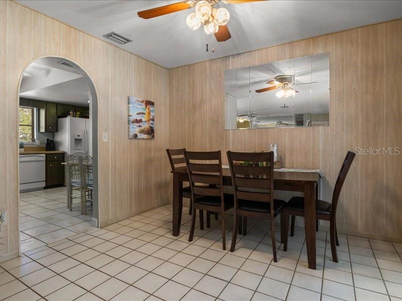 230 S LAKE STARR BLVD, LAKE WALES, FL, 33898