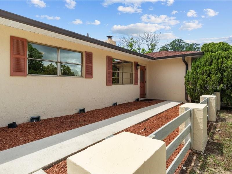 230 S LAKE STARR BLVD, LAKE WALES, FL, 33898