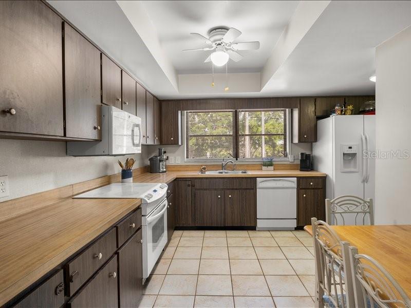 230 S LAKE STARR BLVD, LAKE WALES, FL, 33898