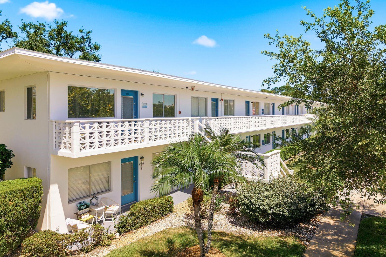 8220 112TH ST #208, SEMINOLE, FL, 33772
