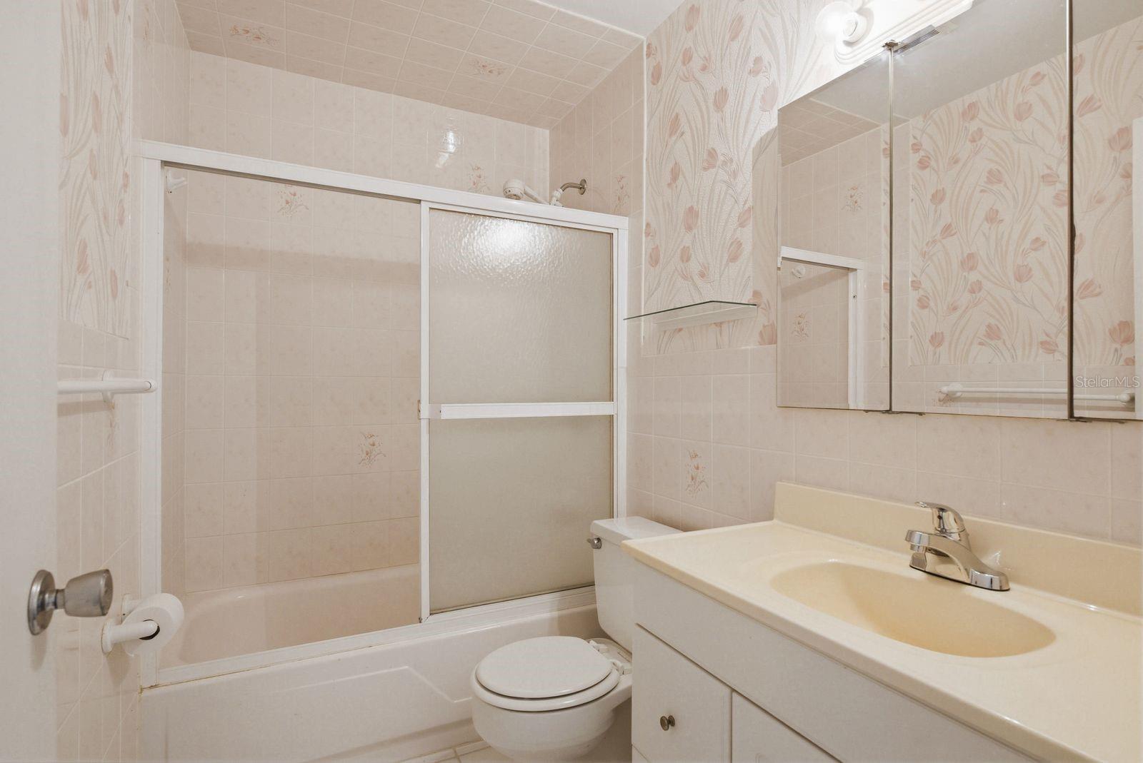 8220 112TH ST #208, SEMINOLE, FL, 33772