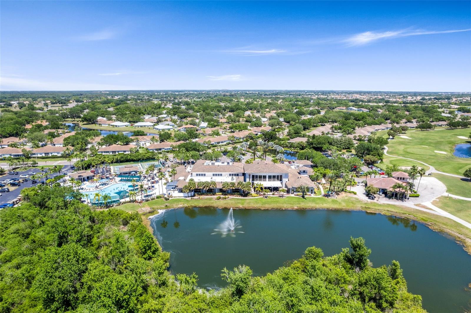 1204 HUNTINGTON GREENS DR #1204, SUN CITY CENTER, FL, 33573