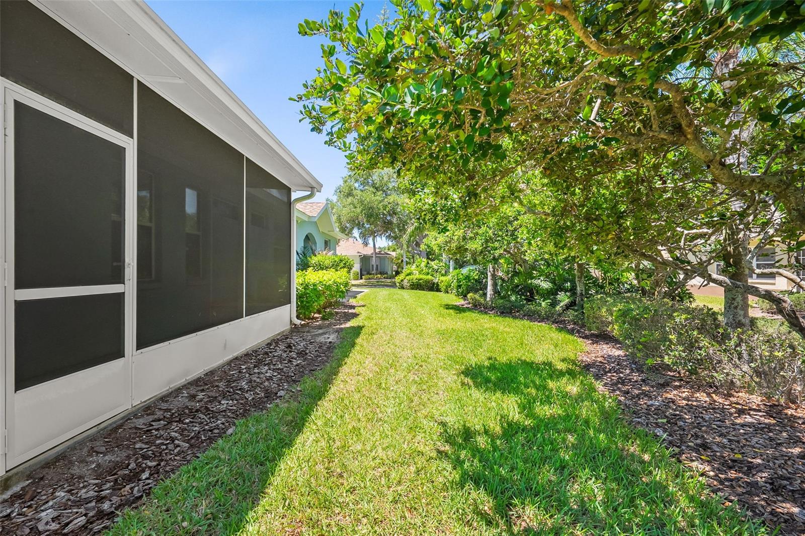 1204 HUNTINGTON GREENS DR #1204, SUN CITY CENTER, FL, 33573