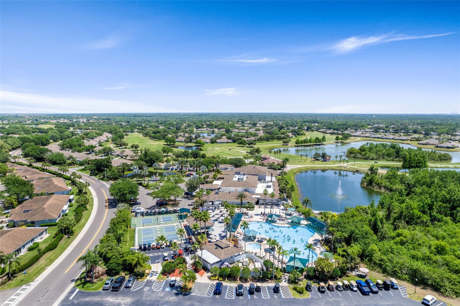 1204 HUNTINGTON GREENS DR #1204, SUN CITY CENTER, FL, 33573