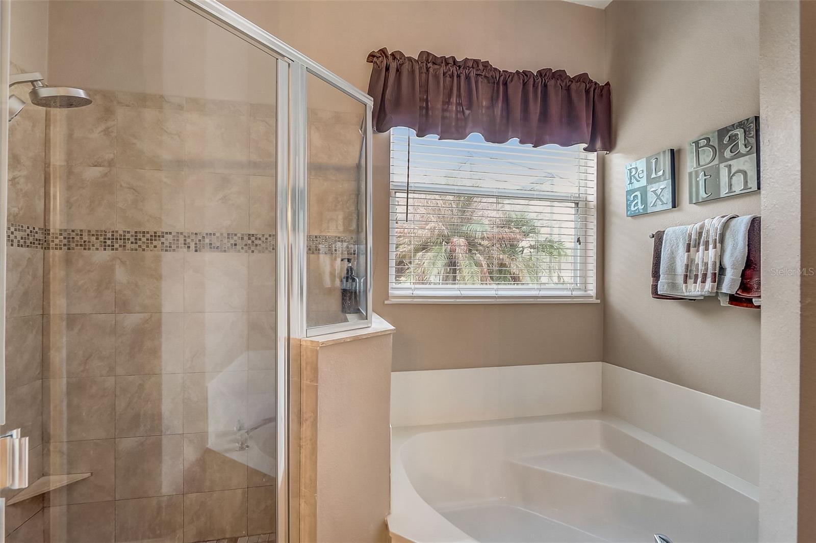 2427 LEANING PINE LN, OVIEDO, FL, 32765