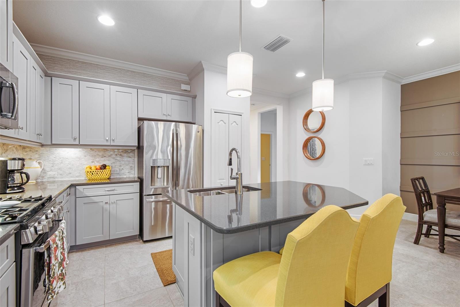 13625 CIRCA CROSSING DR, LITHIA, FL, 33547