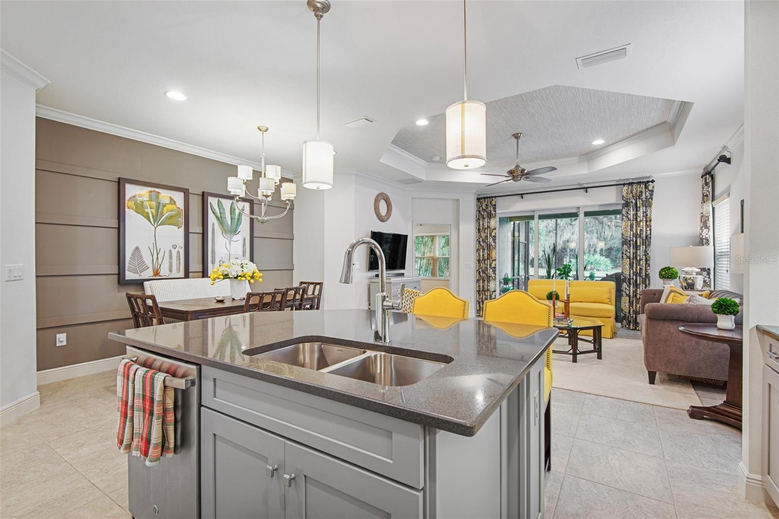 13625 CIRCA CROSSING DR, LITHIA, FL, 33547