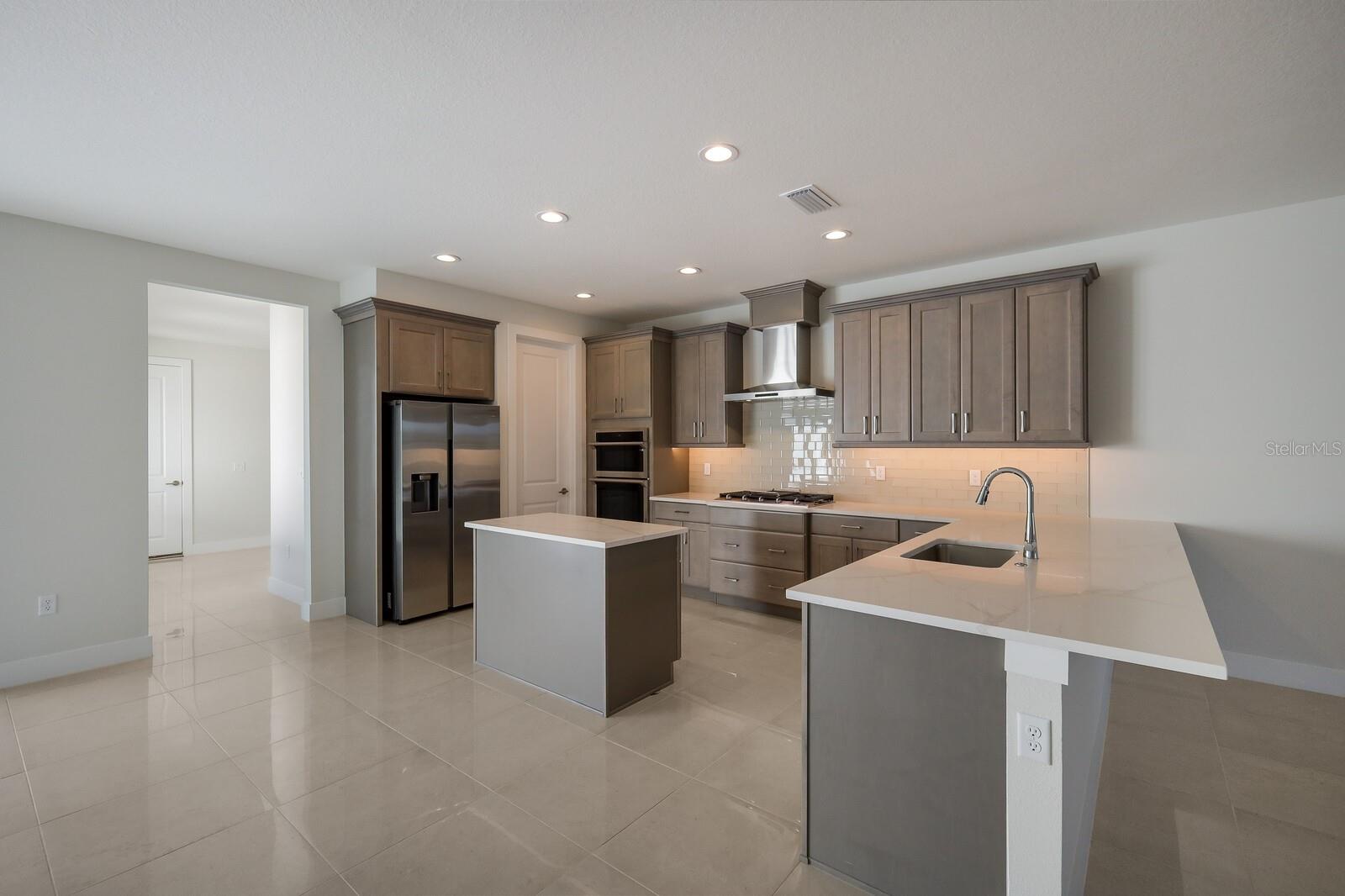 6009 WHITE MANGROVE LN, BRADENTON, FL, 34210