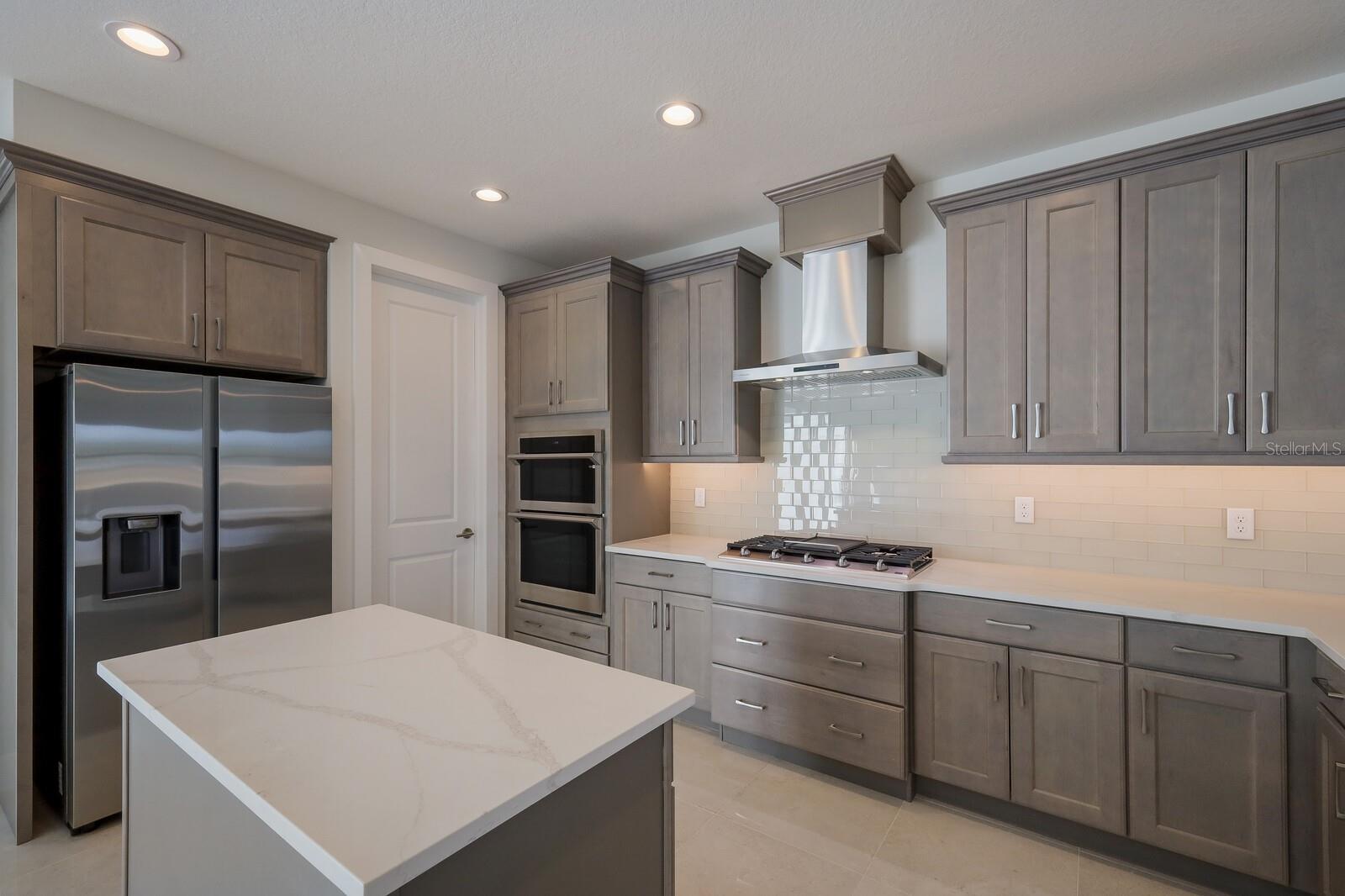 6009 WHITE MANGROVE LN, BRADENTON, FL, 34210