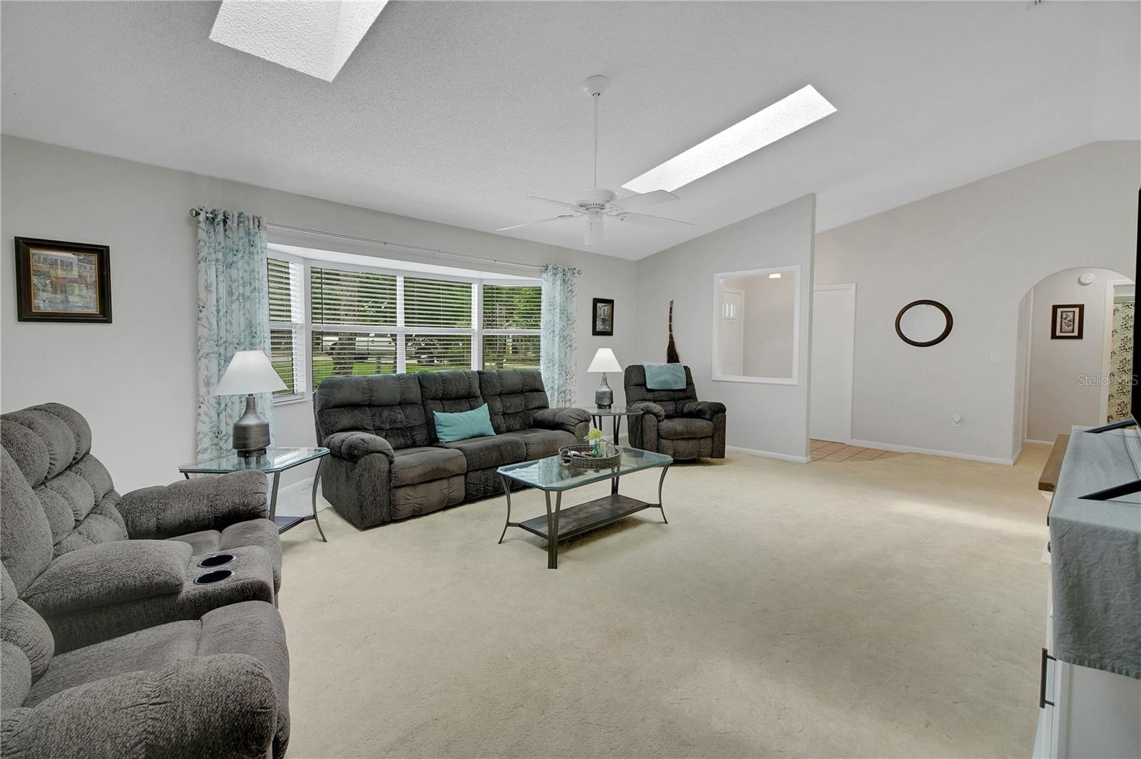 335 RIVER GLASS CT, LEESBURG, FL, 34788