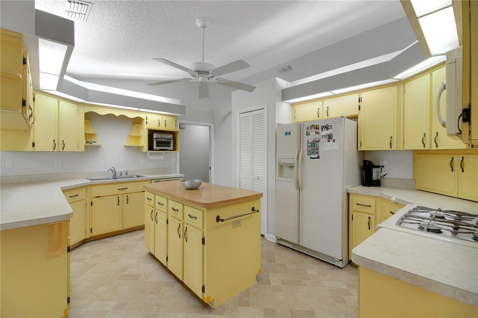 335 RIVER GLASS CT, LEESBURG, FL, 34788