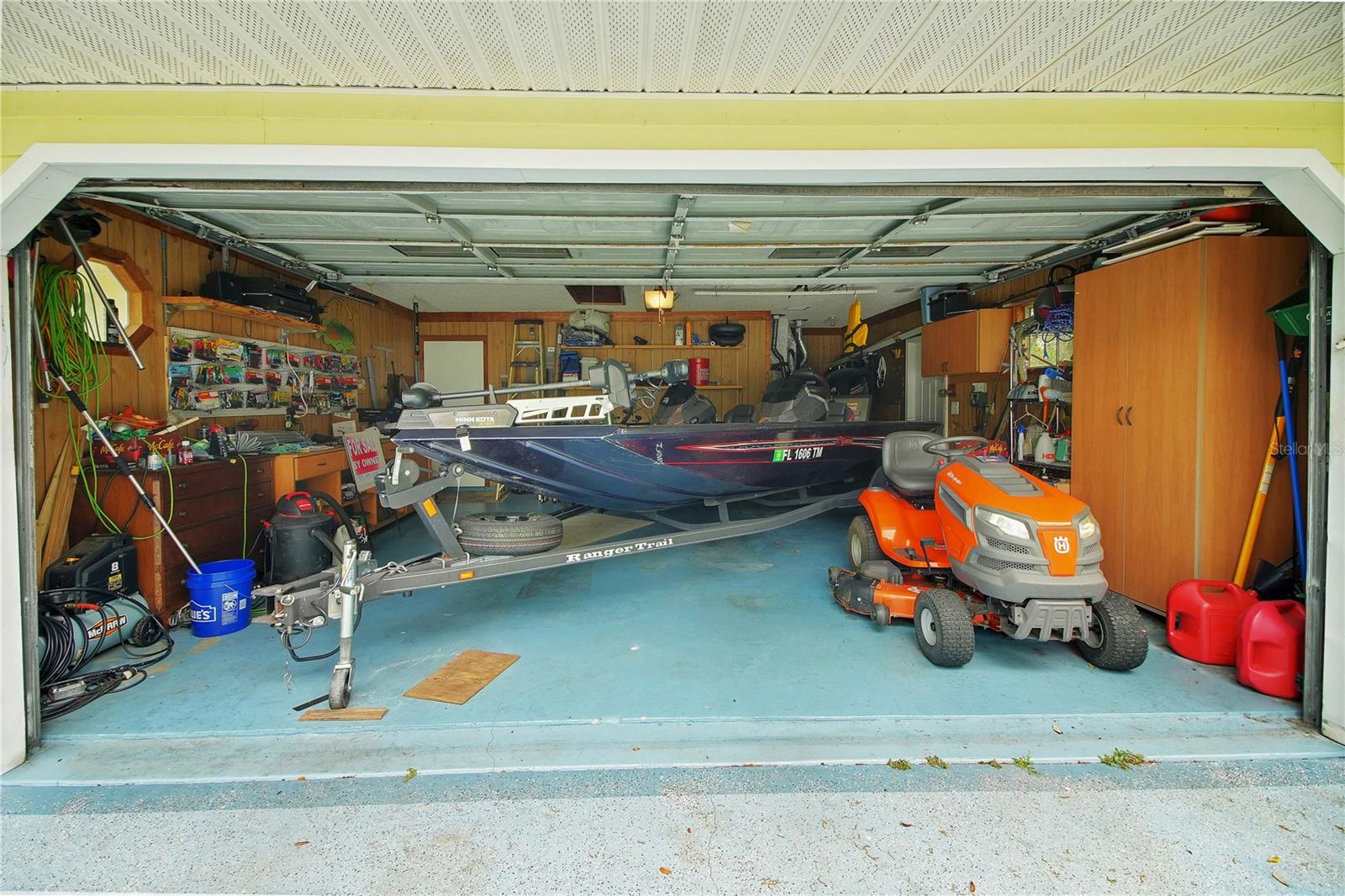 335 RIVER GLASS CT, LEESBURG, FL, 34788