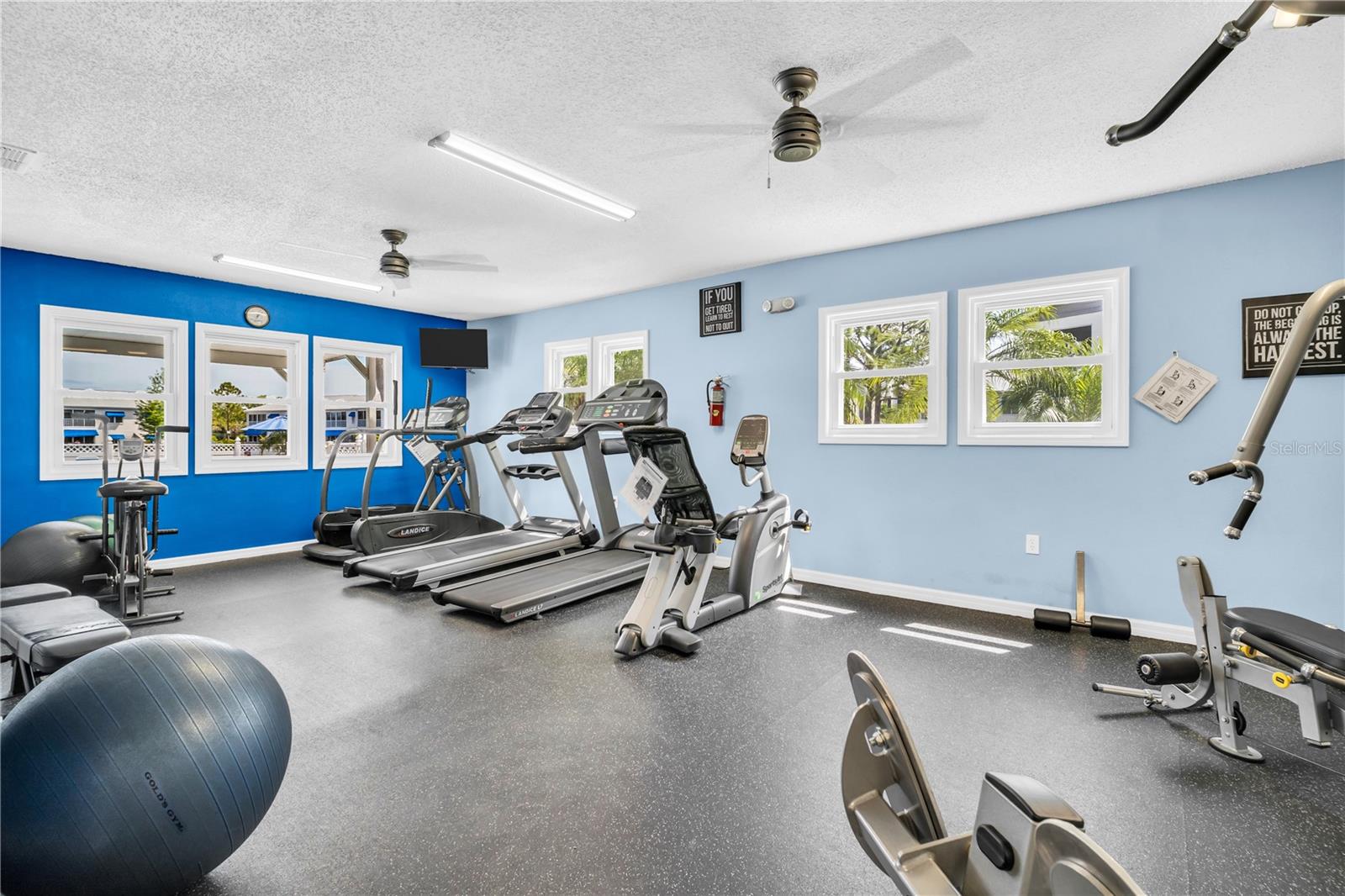 11531 SHIPWATCH DR #1037, LARGO, FL, 33774