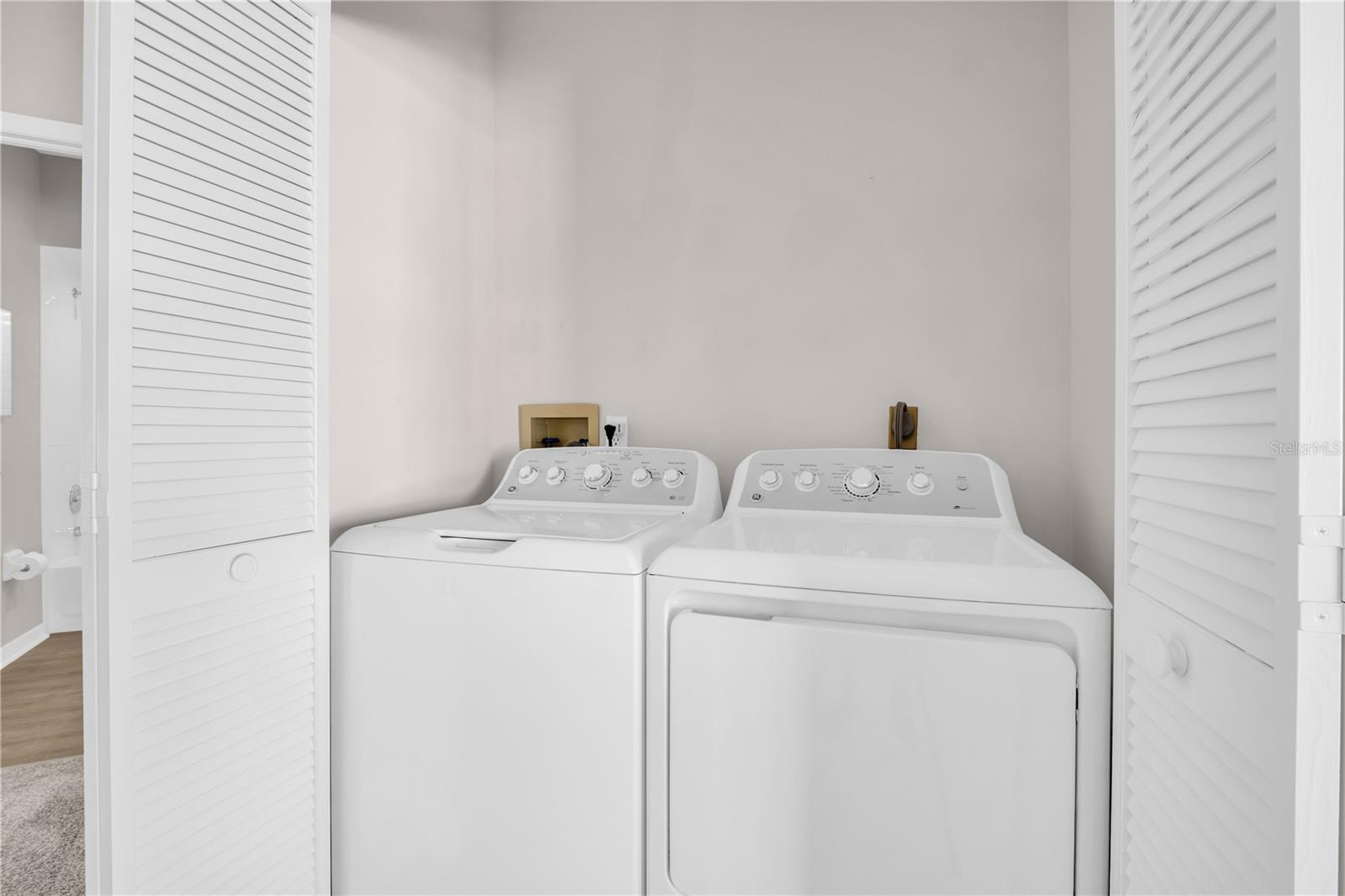 11531 SHIPWATCH DR #1037, LARGO, FL, 33774