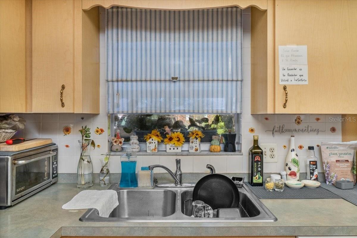 570 VILLA VISTA BLVD, LAKELAND, FL, 33813