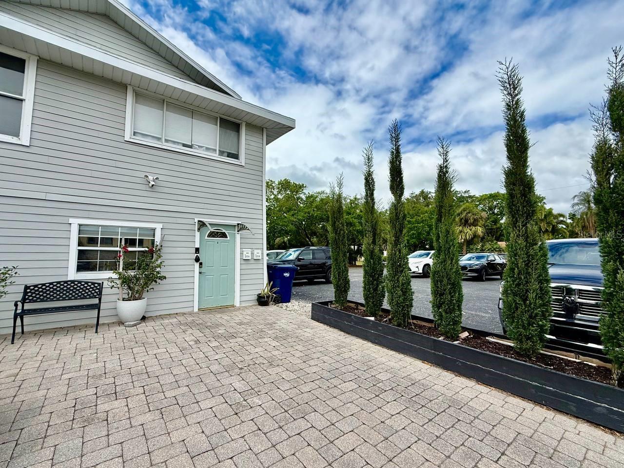 2575 S HIMES AVE #A, TAMPA, FL, 33629