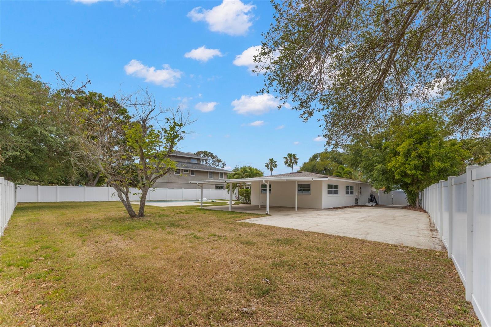 125 CARLYLE DR, PALM HARBOR, FL, 34683