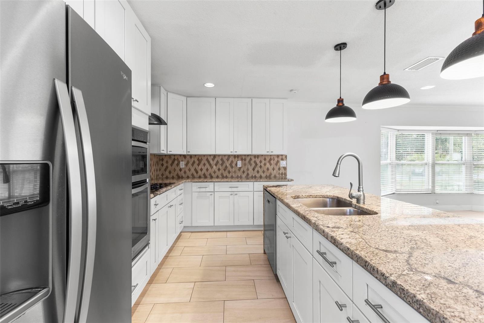 125 CARLYLE DR, PALM HARBOR, FL, 34683