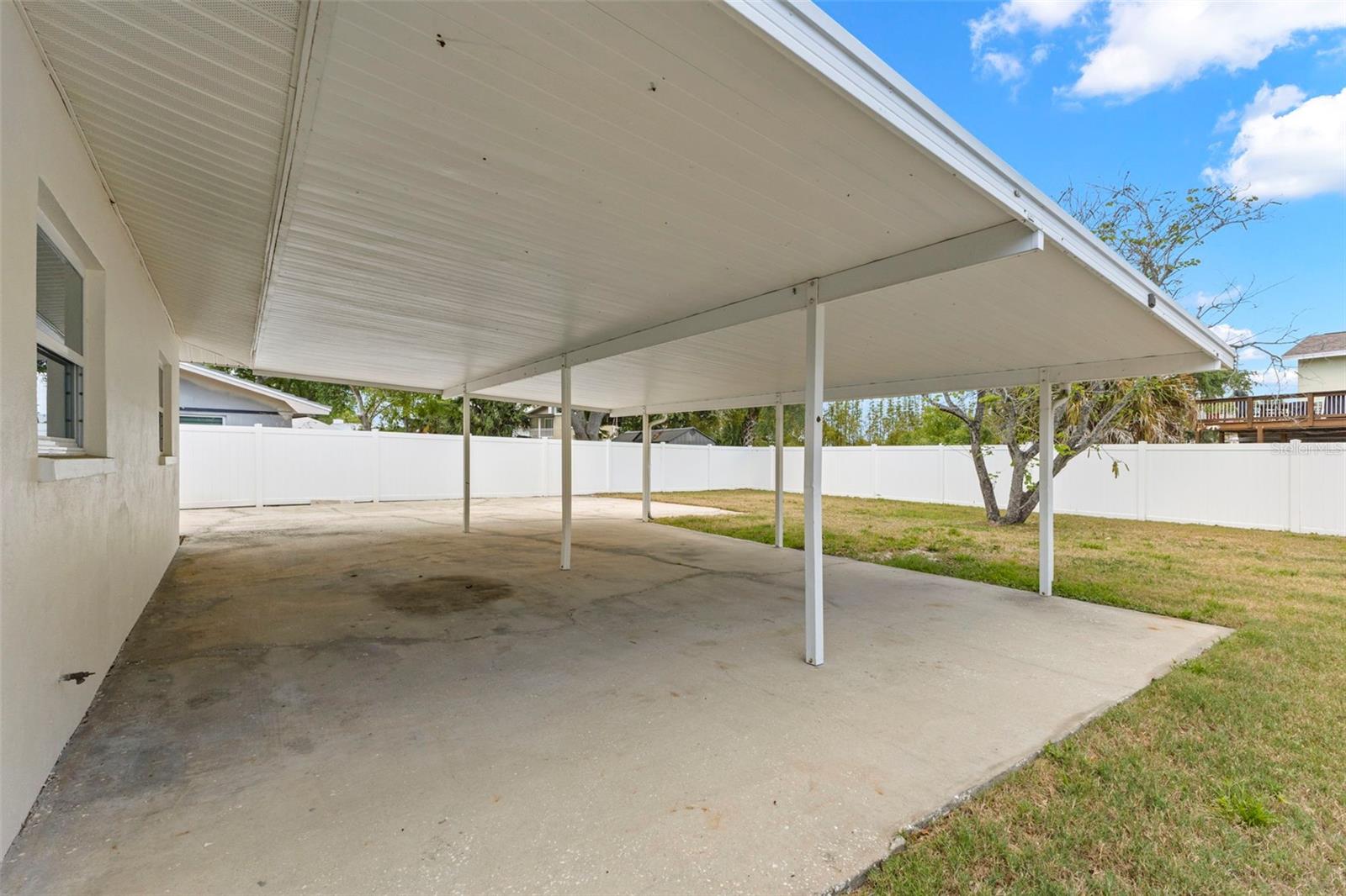 125 CARLYLE DR, PALM HARBOR, FL, 34683