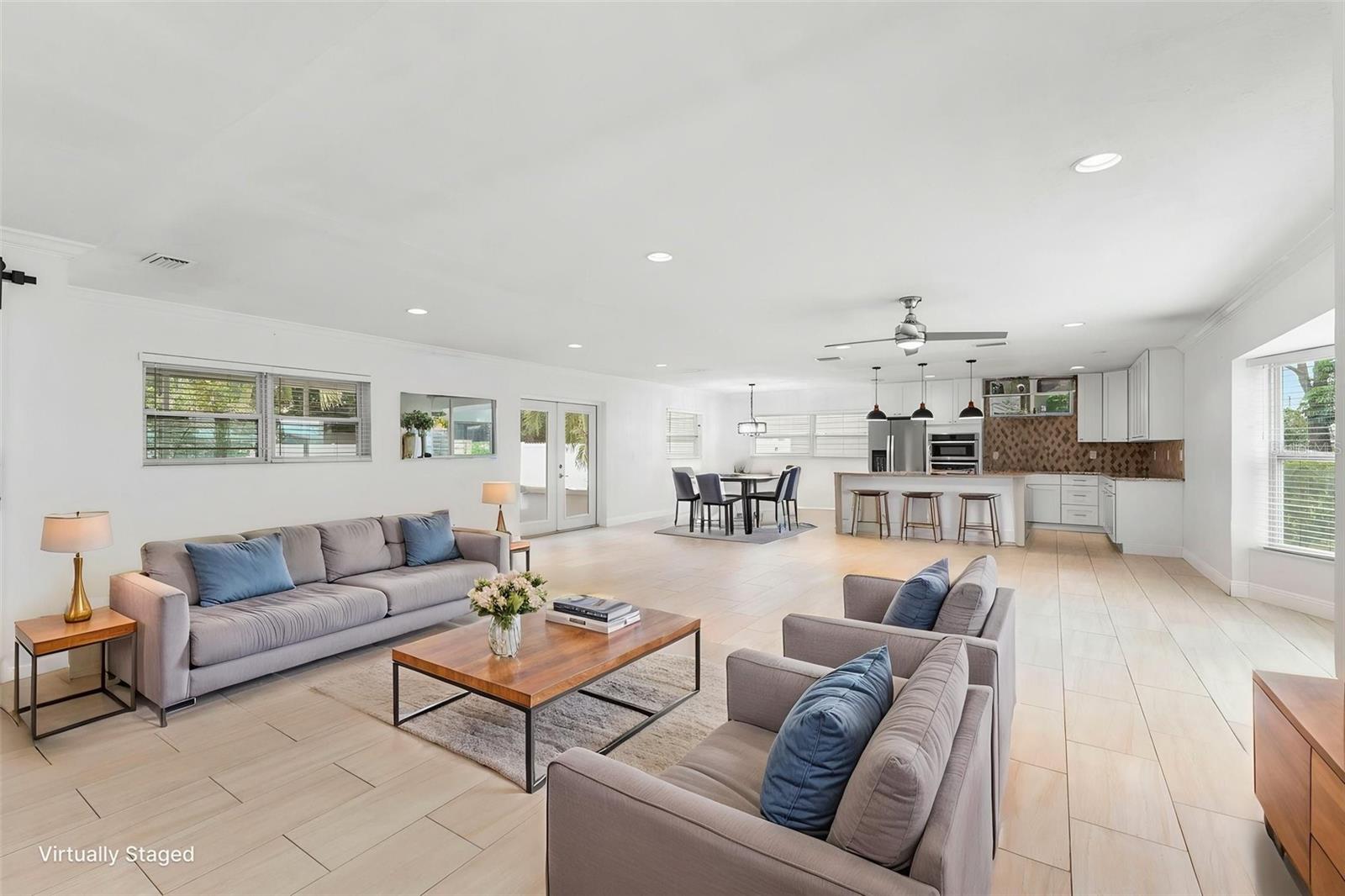 125 CARLYLE DR, PALM HARBOR, FL, 34683