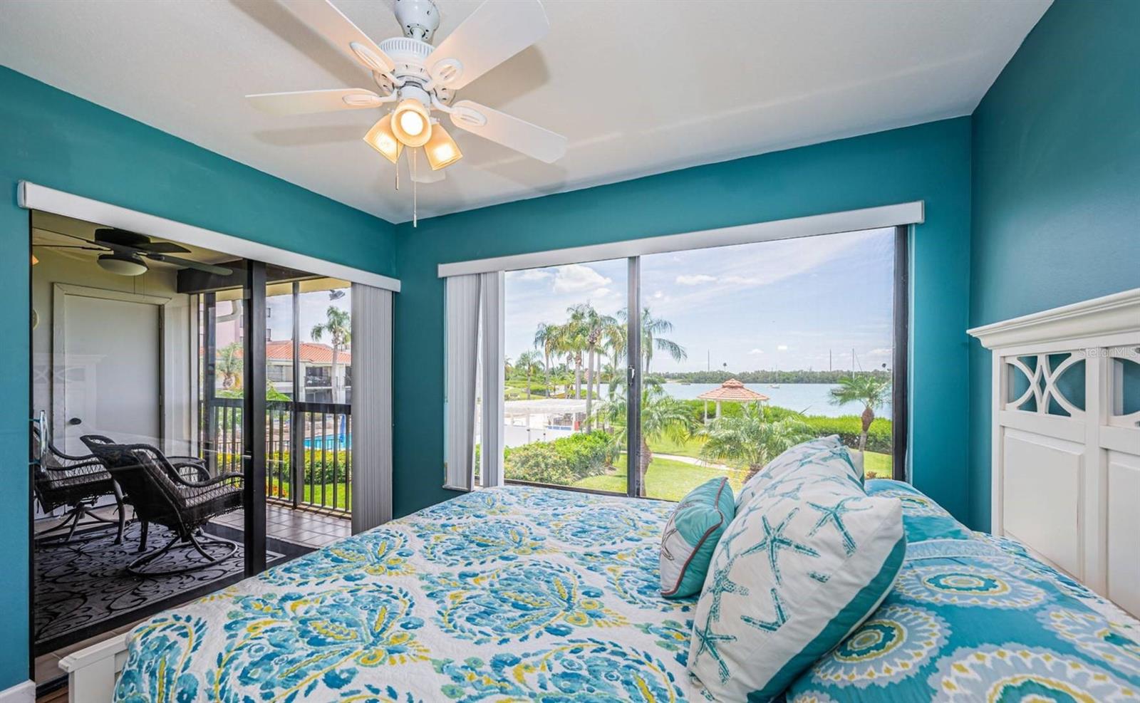 6295 BAHIA DEL MAR CIR #204, ST PETERSBURG, FL, 33715