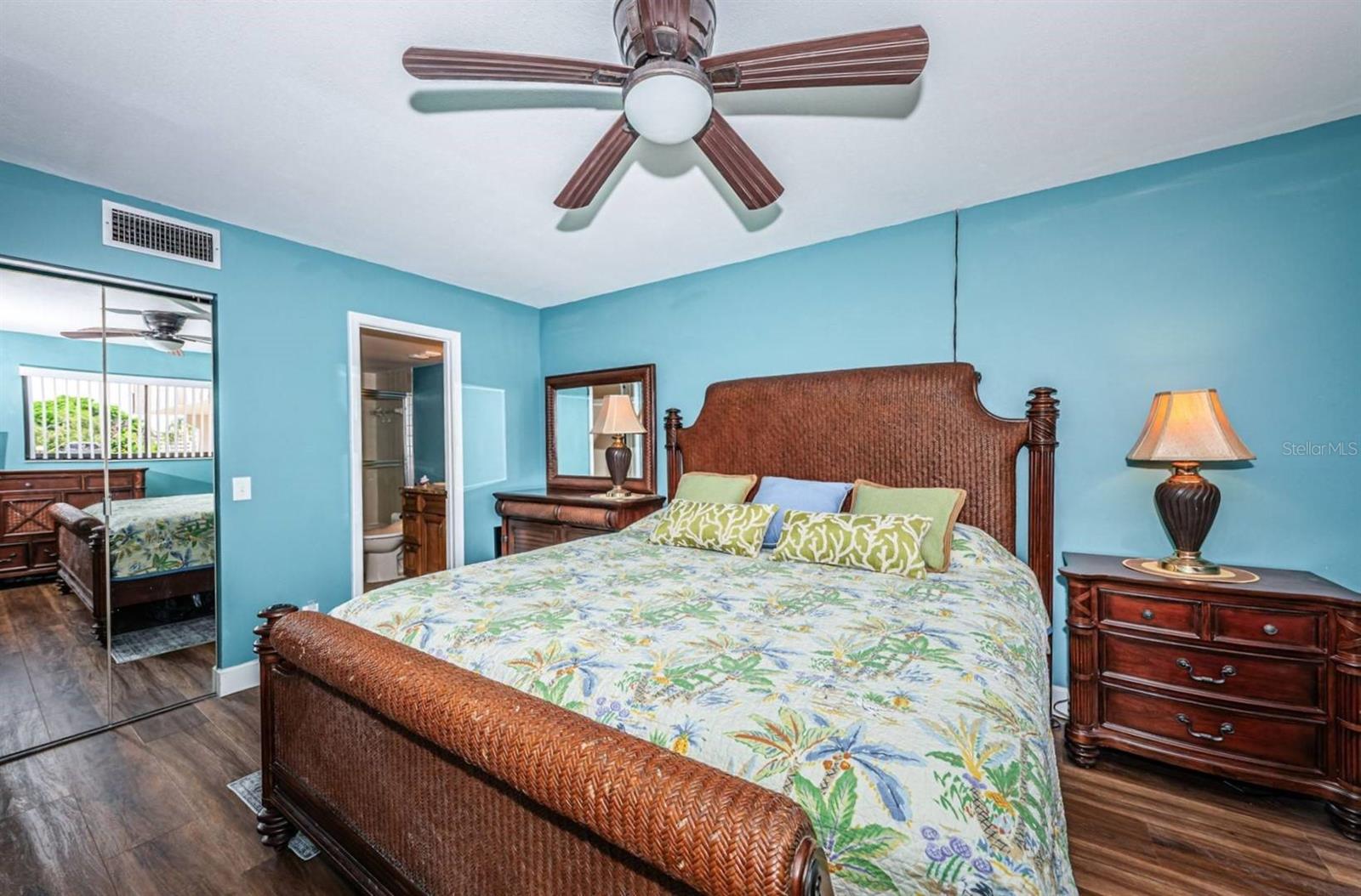 6295 BAHIA DEL MAR CIR #204, ST PETERSBURG, FL, 33715