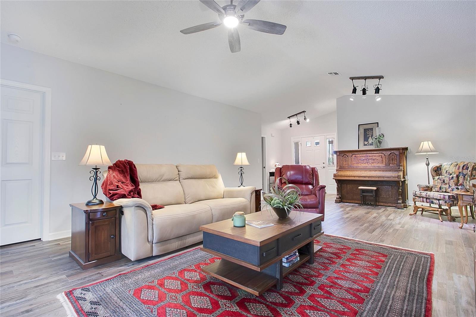 738 GRAND VISTA TRL, LEESBURG, FL, 34748