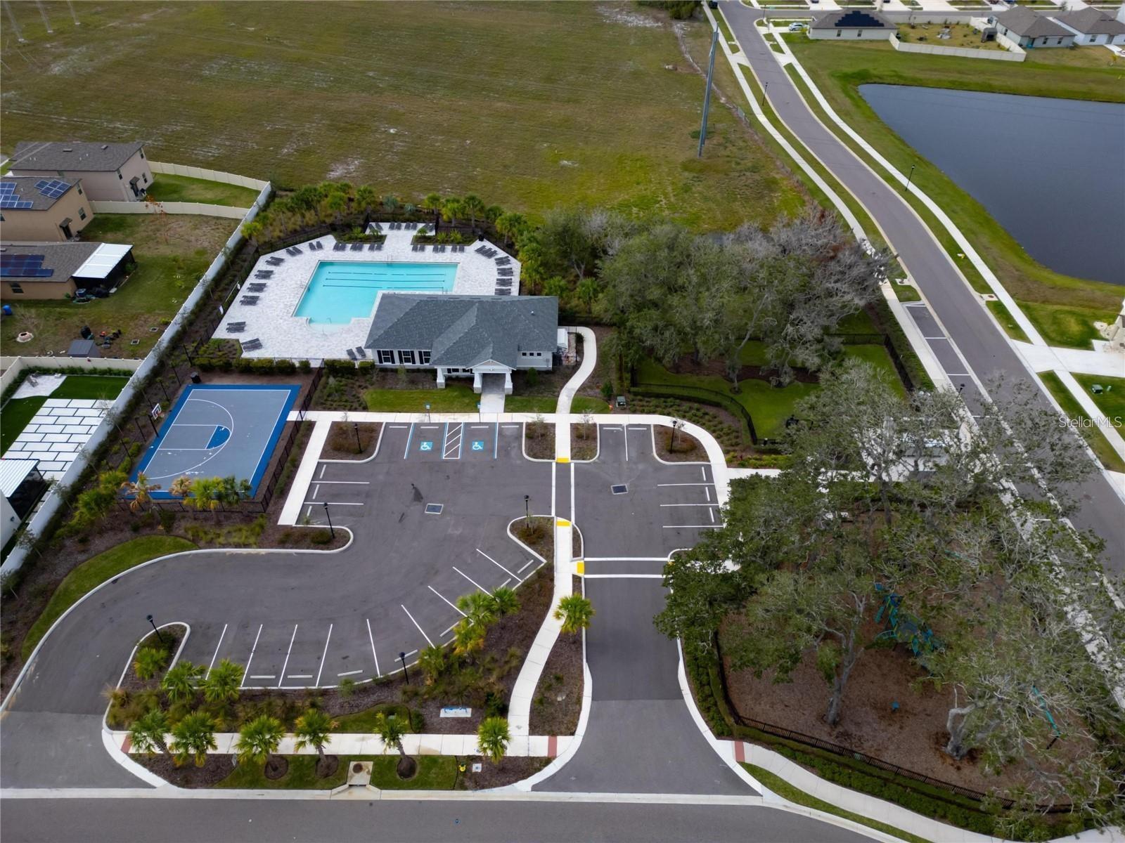 1555 COLDING DR, RUSKIN, FL, 33570