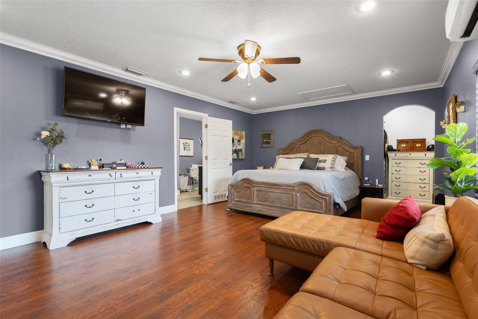 1224 80TH AVE N, ST PETERSBURG, FL, 33702