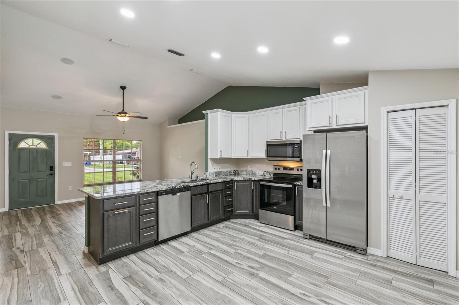 1711 CHARLESTON LN, ST CLOUD, FL, 34769