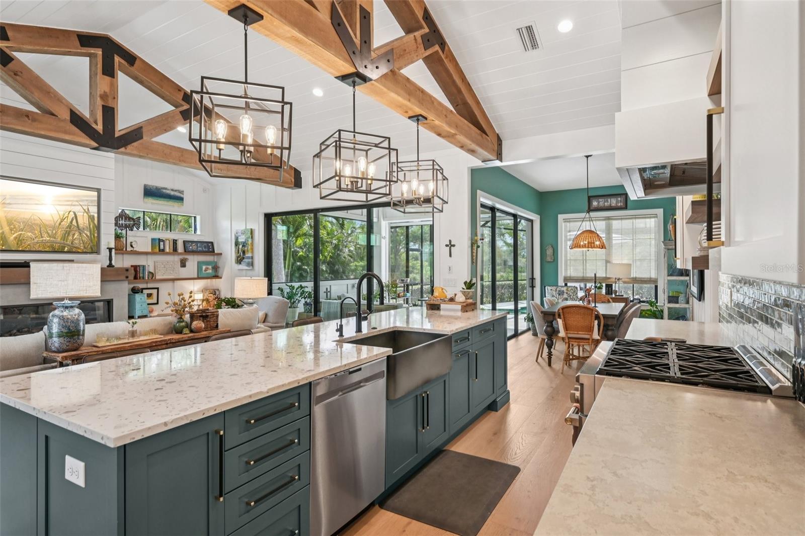 2204 89TH ST NW, BRADENTON, FL, 34209