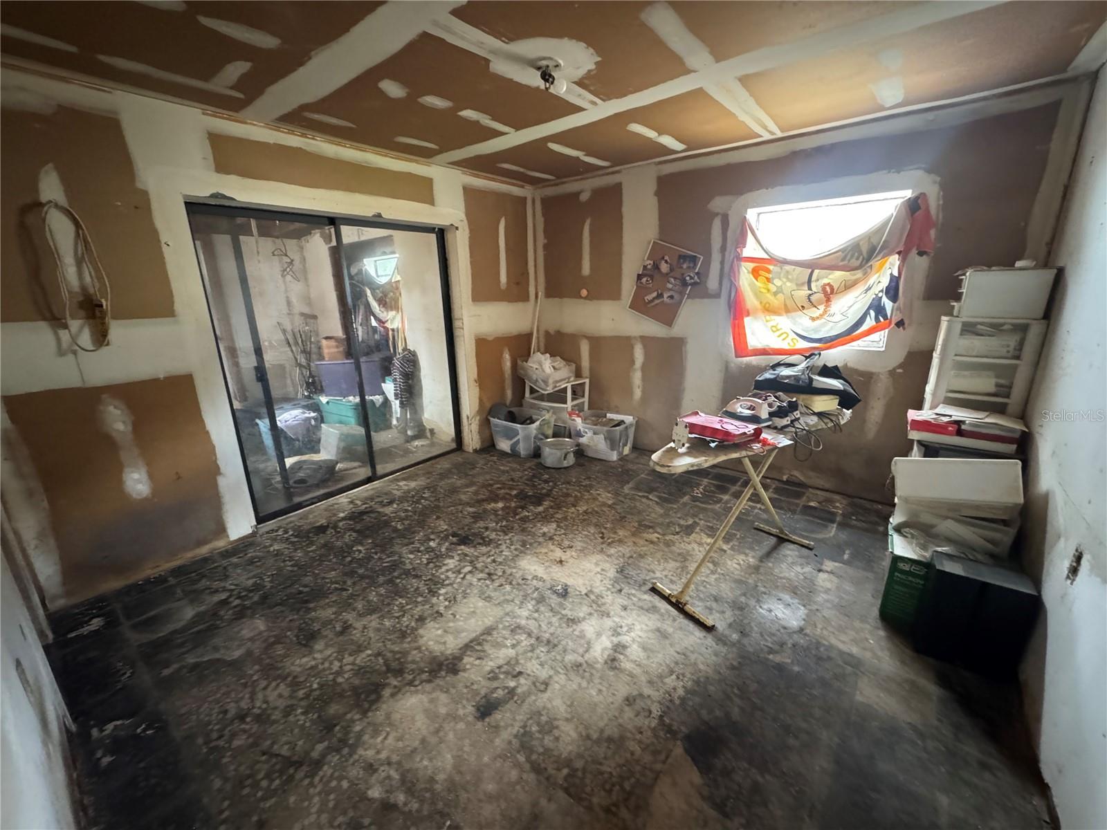 2129 BEACH AVE, APOPKA, FL, 32703