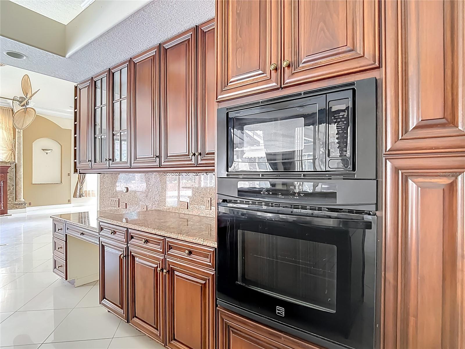 9460 BEARFOOT TRL, WEEKI WACHEE, FL, 34613