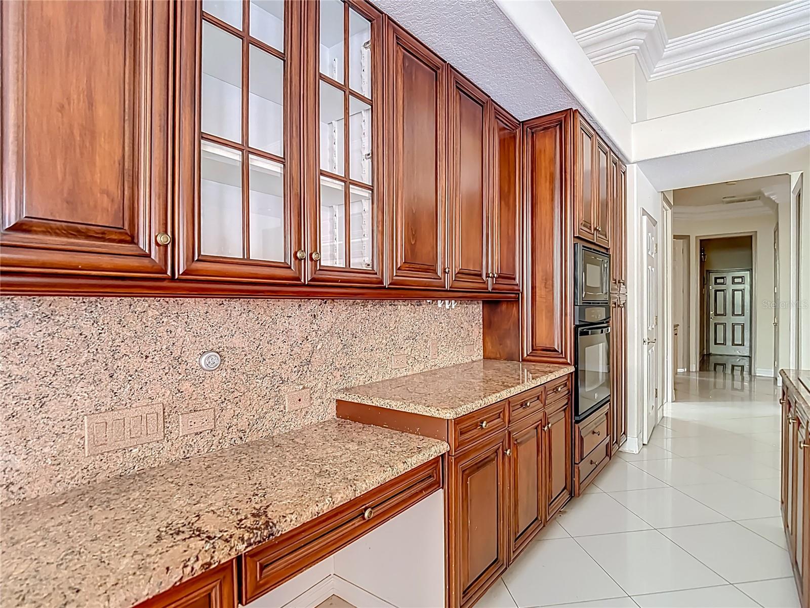 9460 BEARFOOT TRL, WEEKI WACHEE, FL, 34613