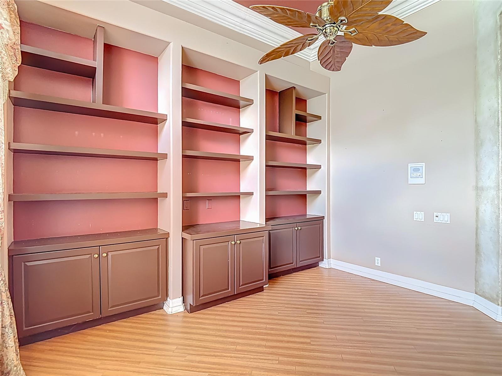 9460 BEARFOOT TRL, WEEKI WACHEE, FL, 34613