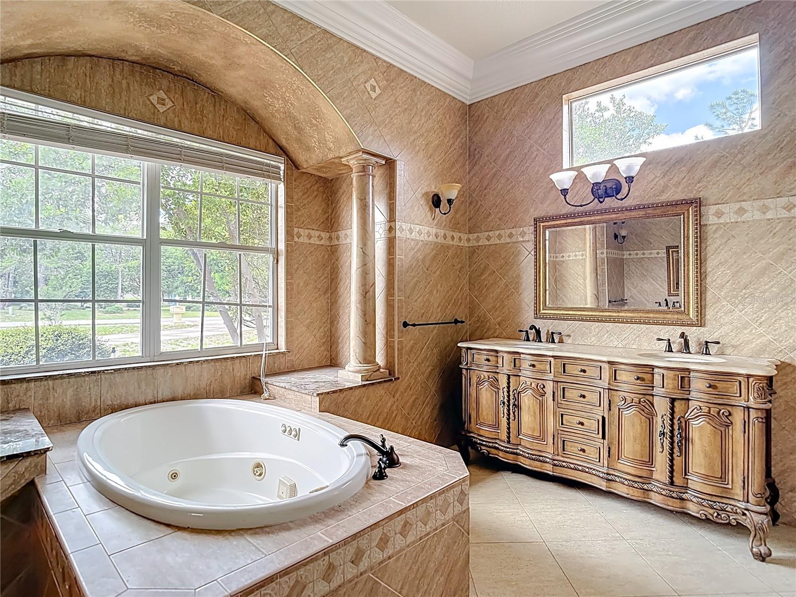 9460 BEARFOOT TRL, WEEKI WACHEE, FL, 34613