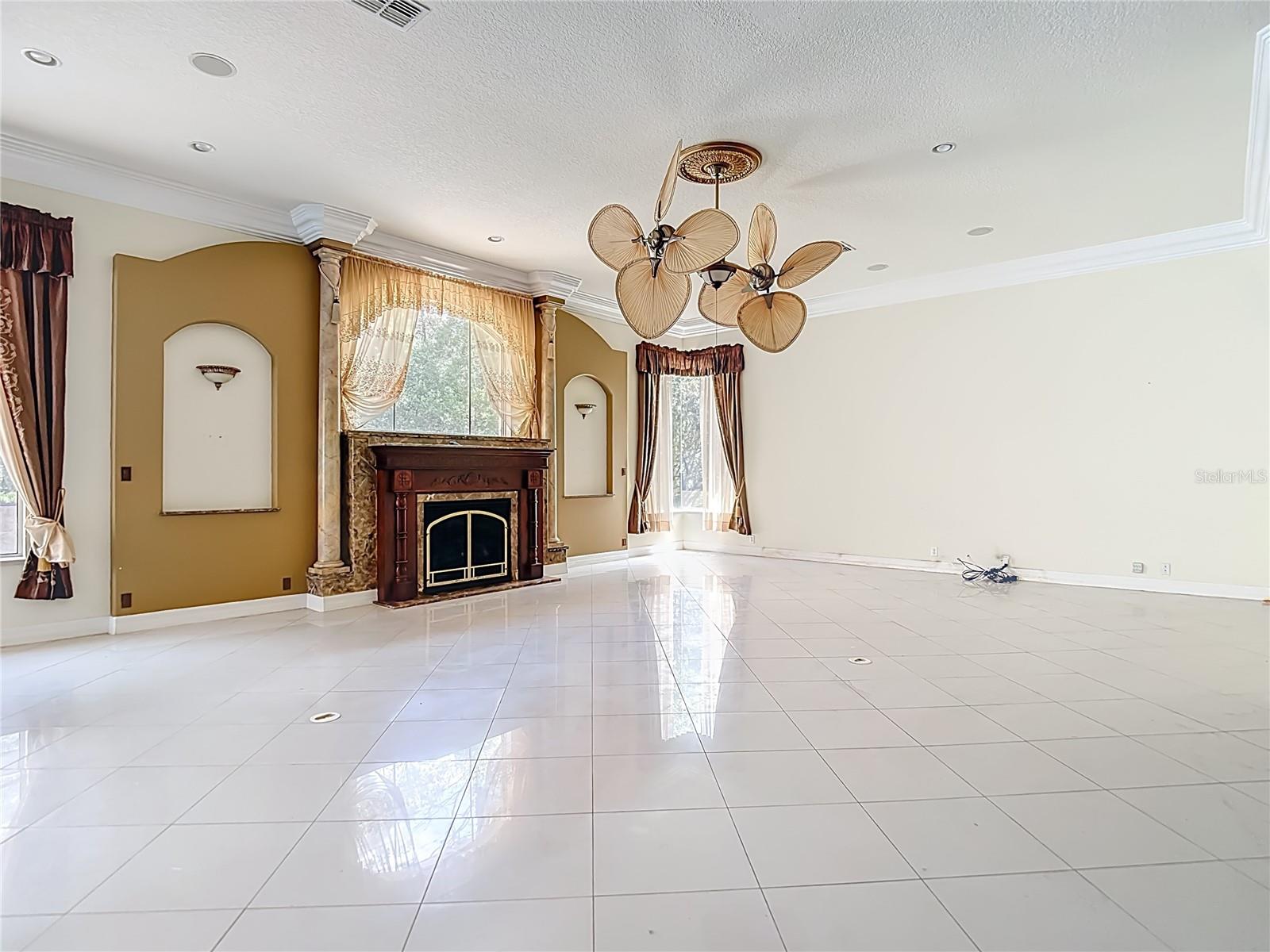 9460 BEARFOOT TRL, WEEKI WACHEE, FL, 34613