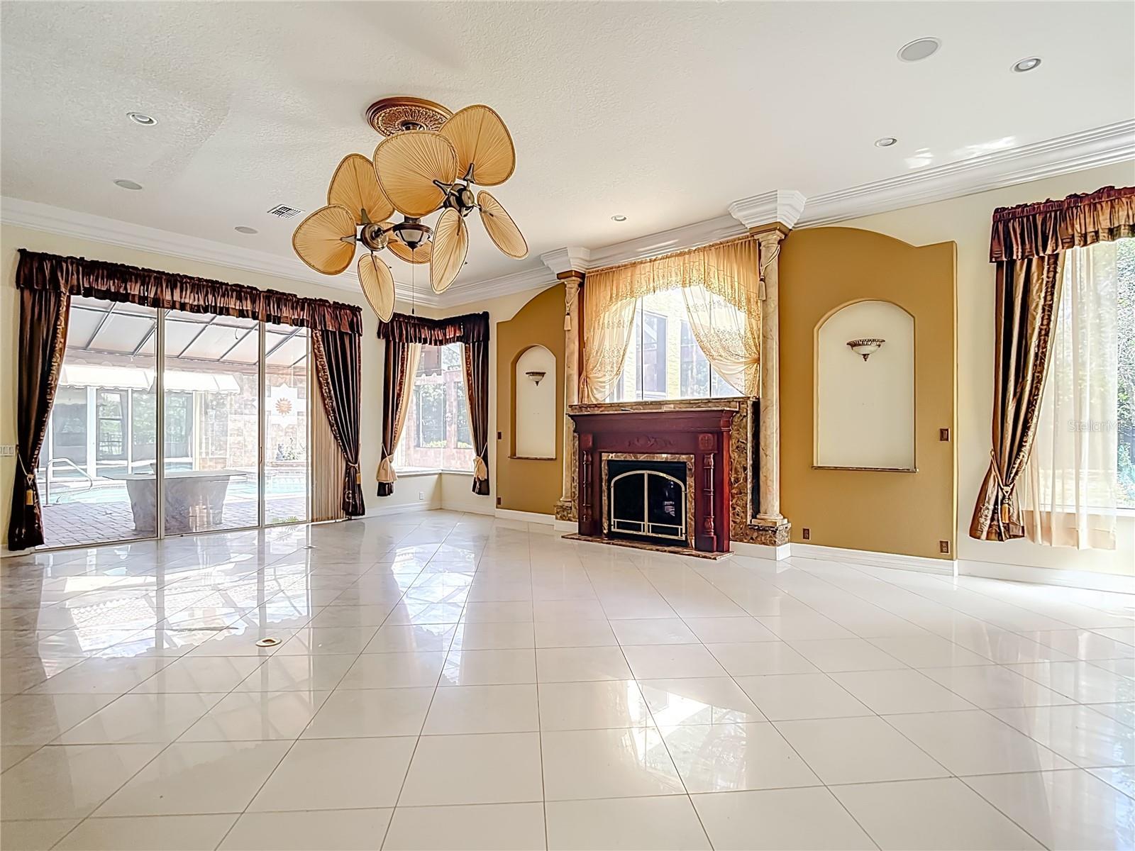 9460 BEARFOOT TRL, WEEKI WACHEE, FL, 34613