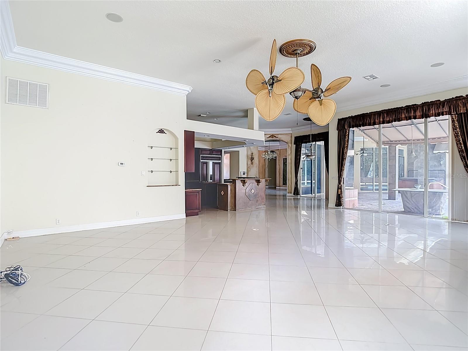 9460 BEARFOOT TRL, WEEKI WACHEE, FL, 34613
