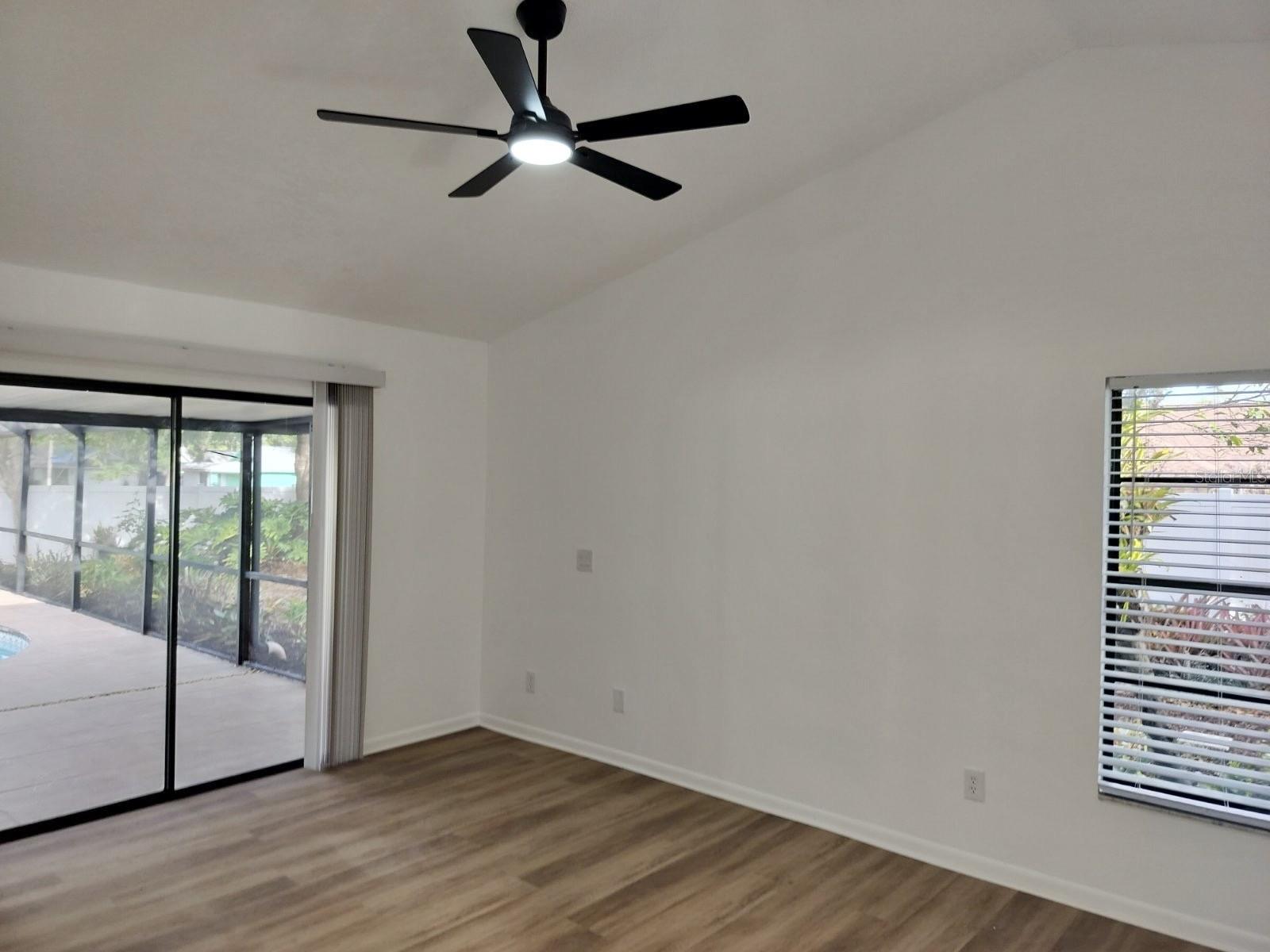 3403 Bloomingdale Oaks