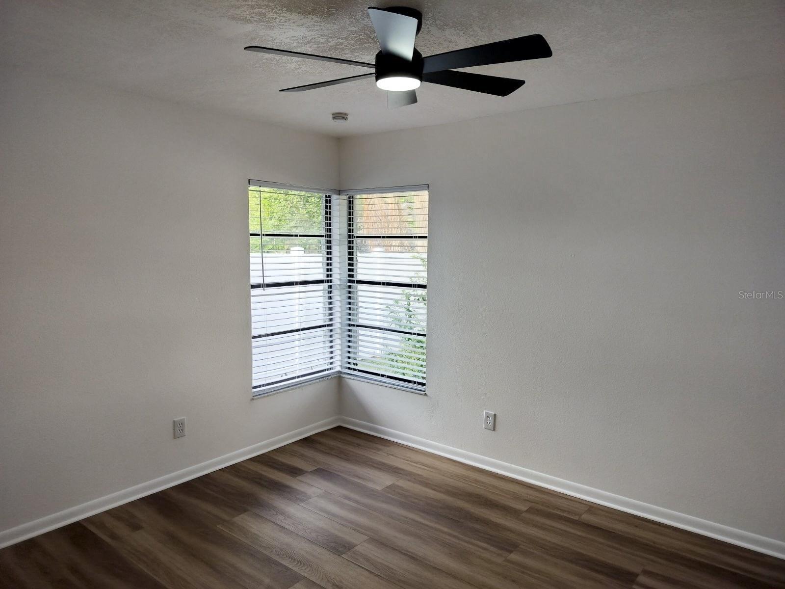 3403 Bloomingdale Oaks