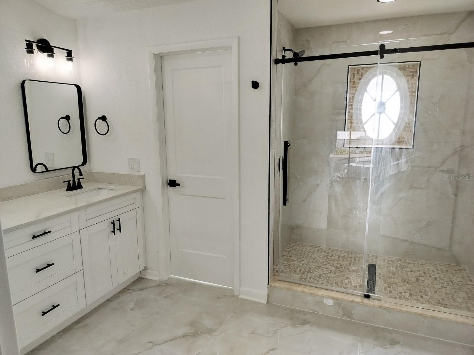 3403 Bloomingdale Oaks