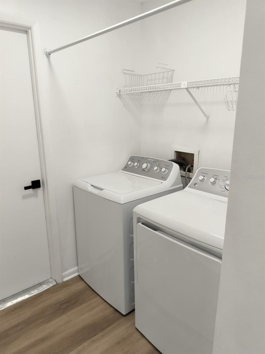 3403 Bloomingdale Oaks