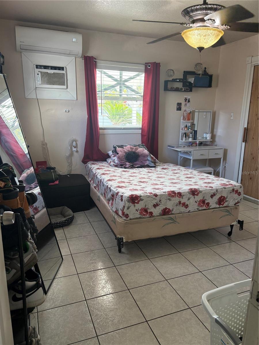 4540 W JEAN ST, TAMPA, FL, 33614