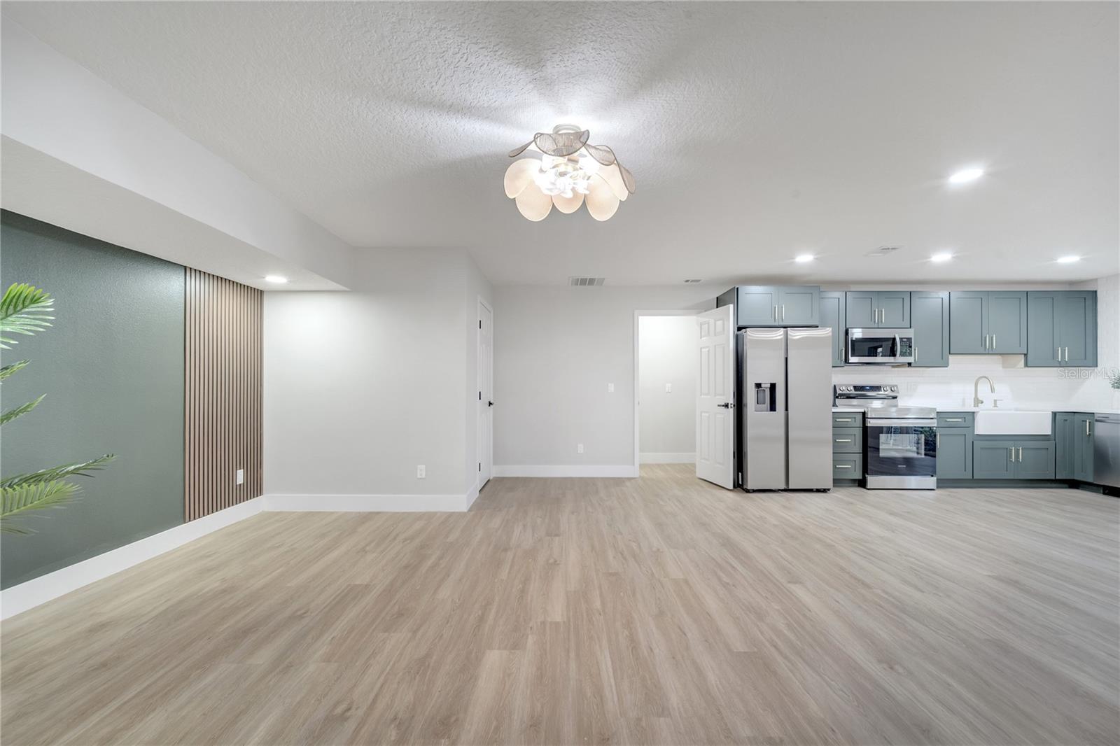 7043 CARLENE DR, ORLANDO, FL, 32835