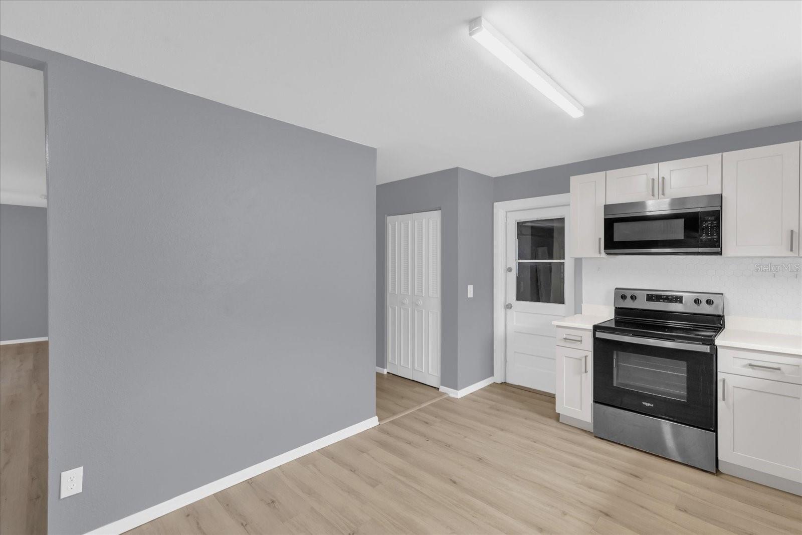 303 DILLON ST, WINTER HAVEN, FL, 33880