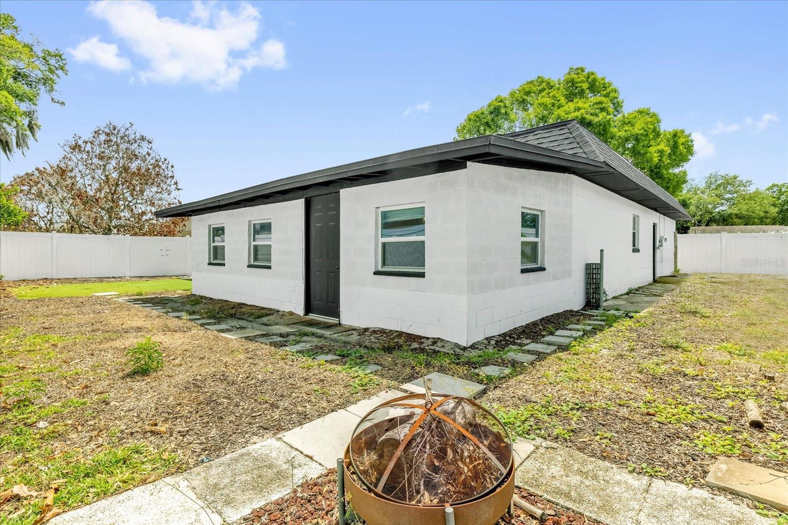 303 DILLON ST, WINTER HAVEN, FL, 33880