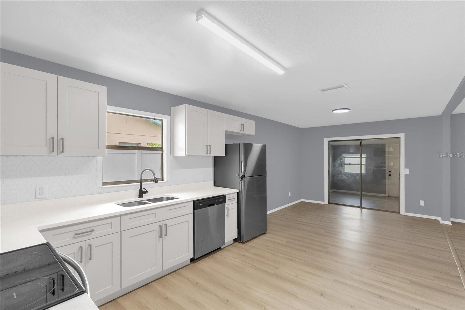 303 DILLON ST, WINTER HAVEN, FL, 33880